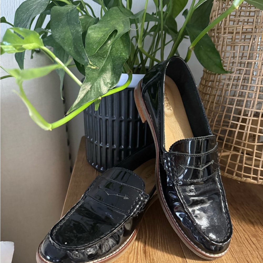 Sperry Black Patent Leather Penny Loafers Size 7.5